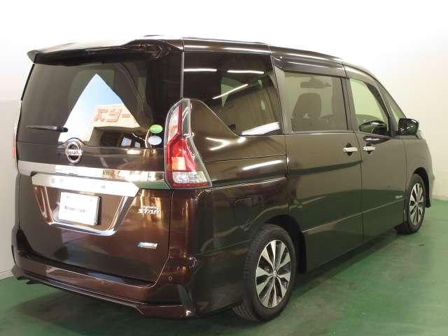 セレナ ２．０　ハイウェイスター　Ｖセレクション　全周囲カメラ・衝突軽減ブレーキ搭載　全周カメラ　Ｉ－ＳＴＯＰ　サイドカメラ　両側ＡＳＤ　Ａクルーズ　ワンオ－ナ－車　ＬＥＤヘッドライト　バックカメラ　パーキングアシスト　ＴＶナビ　ドライブレコーダー　キーレス　オートエアコン　エアバッグ（5枚目）