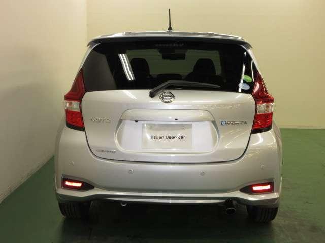 ノート 1.2 e-POWER メダリスト 全周囲カメラ・衝突軽減ブレーキ搭載 被害軽減ブレーキ TVナビ ドライブレコーダ バックモニター インテリキー アイドリングストップ 盗難防止装置 LEDランプ 車線逸脱警報システム キーフリー アルミホイール ETC オートエアコン(6枚目)