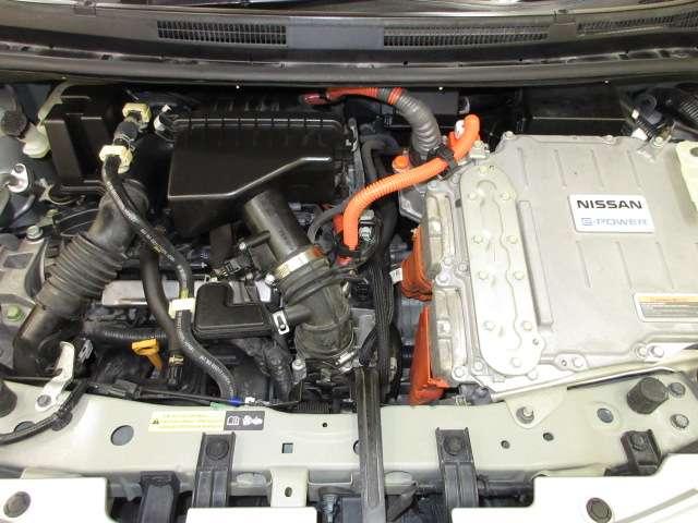 ノート 1.2 e-POWER メダリスト 全周囲カメラ・衝突軽減ブレーキ搭載 被害軽減ブレーキ TVナビ ドライブレコーダ バックモニター インテリキー アイドリングストップ 盗難防止装置 LEDランプ 車線逸脱警報システム キーフリー アルミホイール ETC オートエアコン(20枚目)