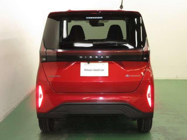 サクラ Ｘ　衝突軽減ブレーキ搭載　運転席エアバック　ＡＡＣ　ＬＥＤヘッドランプ　スマートキー　レーンアシスト　盗難防止システム　キーレスエントリー　パワーステアリング　アルミホイール　ＡＢＳ　サイドカーテンエアバック　パワーウィンドウ（6枚目）