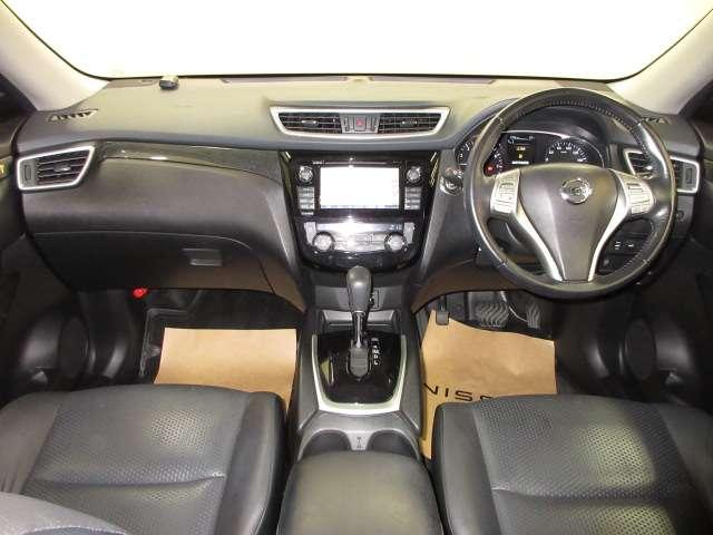 エクストレイル ２．０　２０Ｘ　エマージェンシーブレーキパッケージ　２列車　４ＷＤ　全周囲カメラ・衝突軽減ブレーキ搭載　スマキ－　アイドリングＳＴＯＰ　セキュリティ　ＡＷＤ　アルミ　ナビ＆ＴＶ　メモリーナビゲーション　Ｓカメラ　レーンキープ　エアコン　ワンセグ　パワーステアリング　キーレス　ＥＴＣ車載器　ＡＢＳ（4枚目）