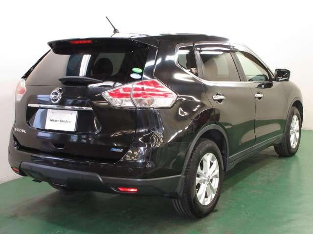 エクストレイル ２．０　２０Ｘ　エマージェンシーブレーキパッケージ　２列車　４ＷＤ　全周囲カメラ・衝突軽減ブレーキ搭載　スマキ－　アイドリングＳＴＯＰ　セキュリティ　ＡＷＤ　アルミ　ナビ＆ＴＶ　メモリーナビゲーション　Ｓカメラ　レーンキープ　エアコン　ワンセグ　パワーステアリング　キーレス　ＥＴＣ車載器　ＡＢＳ（5枚目）