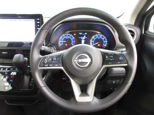 デイズ ６６０　ハイウェイスターＸ　プロパイロット　エディション　スマートキー＆プッシュスタート　ＬＥＤヘッド　レーダークルーズ　盗難防止装置　アイドリングストップ　ＬＫＡＳ　ドラレコ　パワーステアリング　オートエアコン　Ｂカメラ　ワンセグ　メモリーナビゲーション（13枚目）