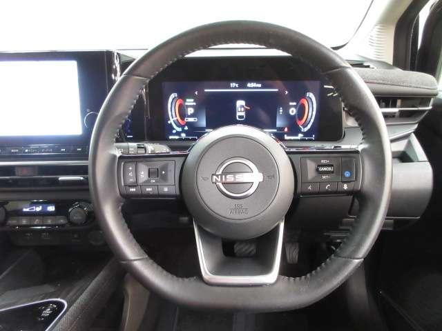 オーラ 1.2 G 90周年記念車 アラウンドモニ LED スマートキー 衝突軽減ブレーキ 試乗車 オートエアコン アルミ メモリーナビ バックカメラ サイドカメラ キーレス アイドリングストップ ETC レーダークルーズ(13枚目)