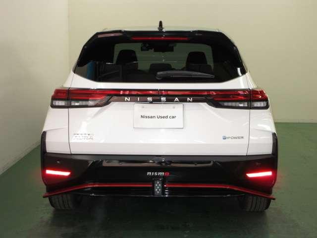 オーラ 1.2 NISMO 全周囲カメラ・衝突軽減ブレーキ搭載 カーテンエアバッグ エマブレ インテリキー ETC ドラレコ 車線逸脱警報 ワンセグ キーフリーシステム ダブルエアバック アルミホイール 運転席エアバッグ メモリーナビ アイドリングストップ ABS(6枚目)