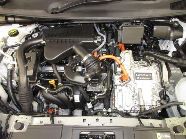 オーラ 1.2 NISMO 全周囲カメラ・衝突軽減ブレーキ搭載 カーテンエアバッグ エマブレ インテリキー ETC ドラレコ 車線逸脱警報 ワンセグ キーフリーシステム ダブルエアバック アルミホイール 運転席エアバッグ メモリーナビ アイドリングストップ ABS(20枚目)