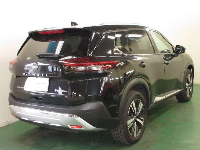 エクストレイル 1.5 G e-4ORCE 4WD 全周囲カメラ・衝突軽減ブレーキ搭載 寒冷地仕様 LEDヘッドランプ ナビTV スマートキー レーダークルーズ LKA キーフリー ETC 4WD アルミホイール メモリーナビ ドライブレコーダー バックカメラ サイドカメラ PS エアB(5枚目)