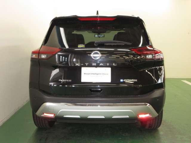 エクストレイル 1.5 G e-4ORCE 4WD 全周囲カメラ・衝突軽減ブレーキ搭載 寒冷地仕様 LEDヘッドランプ ナビTV スマートキー レーダークルーズ LKA キーフリー ETC 4WD アルミホイール メモリーナビ ドライブレコーダー バックカメラ サイドカメラ PS エアB(6枚目)