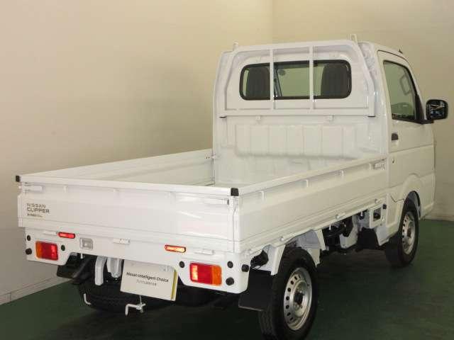 ＮＴ１００クリッパートラック ６６０　ＤＸ　４ＷＤ　キーレスキー　Ｗエアバッグ　運転席エアバック　ＰＳ　４ＷＤ　エアコンパワステ　パワーウィンドウ　ＡＢＳ　寒冷地仕様　アイドリングストップ（5枚目）