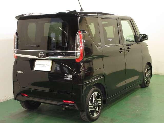 ルークス ６６０　ハイウェイスターＸ　アイスト　衝突被害軽減ブレ－キ　マルチビューカメラ　車線逸脱警報装置　ＬＥＤ　スマートキー　パワーウィンドウ　カーテンエアバック　ドライブレコーダー　ナビＴＶ　バックカメラ　パワステ　オートエアコン（5枚目）