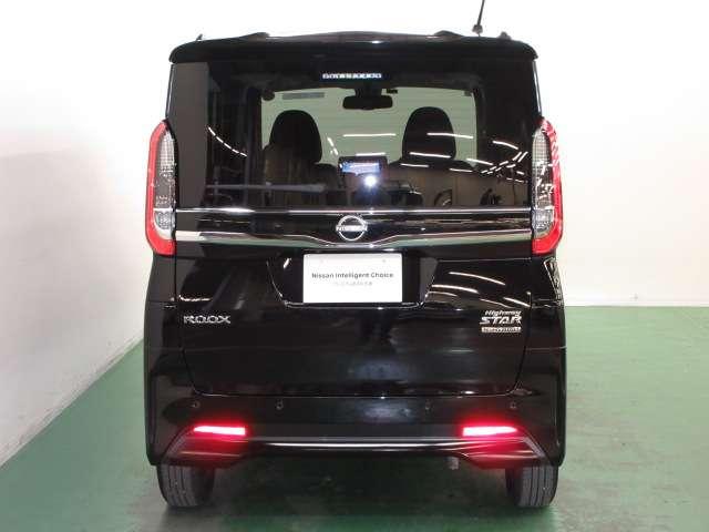 ルークス ６６０　ハイウェイスターＸ　アイスト　衝突被害軽減ブレ－キ　マルチビューカメラ　車線逸脱警報装置　ＬＥＤ　スマートキー　パワーウィンドウ　カーテンエアバック　ドライブレコーダー　ナビＴＶ　バックカメラ　パワステ　オートエアコン（6枚目）