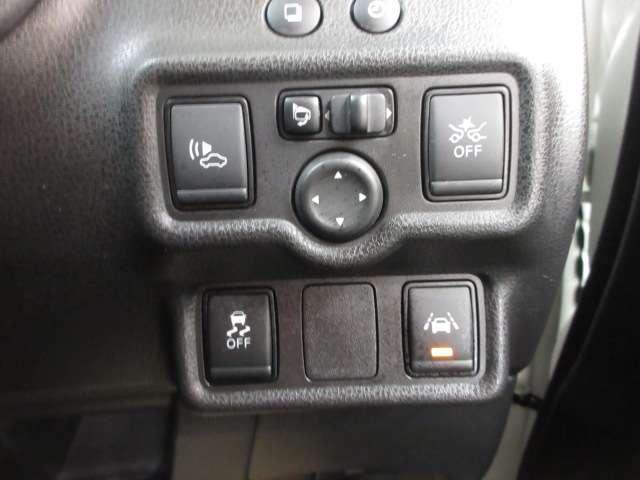 ノート １．２　ｅ－ＰＯＷＥＲ　メダリスト　被害軽減ブレーキ　ＴＶナビ　ドライブレコーダ　バックモニター　インテリキー　アイドリングストップ　盗難防止装置　ＬＥＤランプ　車線逸脱警報システム　キーフリー　アルミホイール　ＥＴＣ　オートエアコン（16枚目）