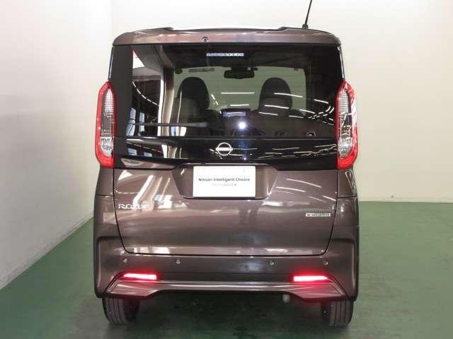 ルークス ６６０　Ｘ　アラモニ　前後衝突軽減ブレーキ　ワンオーナー車　禁煙　車線逸脱防止　スマートキー　キーフリー　ドライブレコーダー　ｉ－ｓｔｏｐ　フルオートエアコン　パワーウインドウ　ＬＥＤ　バックカメラ　盗難防止（6枚目）