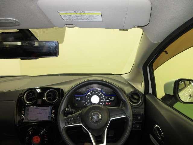 ノート １．２　ｅ－ＰＯＷＥＲ　Ｘ　３６０°カメラ　Ｒカメラ　運転席助手席エアバック　レーンキープ　ＡＵＴＯエアコン　盗難防止システム　ナビＴＶ　サイドカメラ　運転席エアバッグ　キーレスエントリー　ドラレコ　アイドリングストップ　ＡＢＳ（10枚目）
