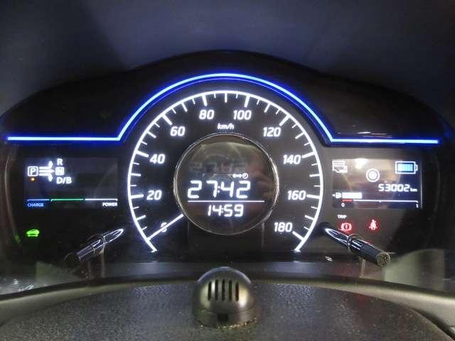 ノート １．２　ｅ－ＰＯＷＥＲ　Ｘ　３６０°カメラ　Ｒカメラ　運転席助手席エアバック　レーンキープ　ＡＵＴＯエアコン　盗難防止システム　ナビＴＶ　サイドカメラ　運転席エアバッグ　キーレスエントリー　ドラレコ　アイドリングストップ　ＡＢＳ（12枚目）