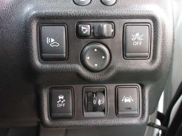 ノート １．２　ｅ－ＰＯＷＥＲ　Ｘ　３６０°カメラ　Ｒカメラ　運転席助手席エアバック　レーンキープ　ＡＵＴＯエアコン　盗難防止システム　ナビＴＶ　サイドカメラ　運転席エアバッグ　キーレスエントリー　ドラレコ　アイドリングストップ　ＡＢＳ（15枚目）