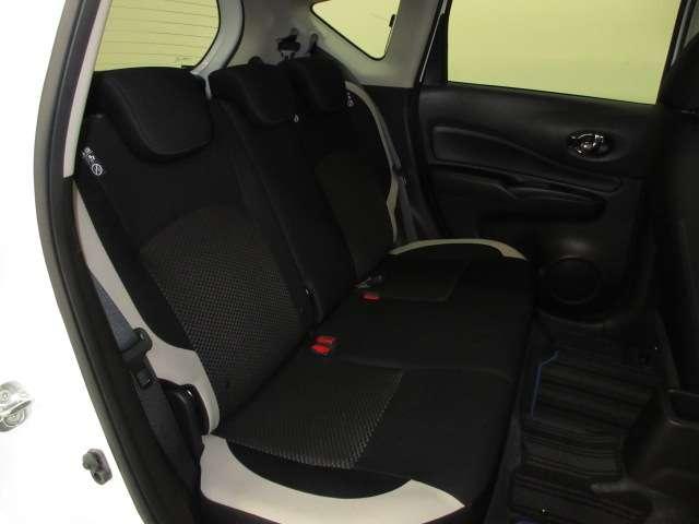 ノート １．２　ｅ－ＰＯＷＥＲ　Ｘ　３６０°カメラ　Ｒカメラ　運転席助手席エアバック　レーンキープ　ＡＵＴＯエアコン　盗難防止システム　ナビＴＶ　サイドカメラ　運転席エアバッグ　キーレスエントリー　ドラレコ　アイドリングストップ　ＡＢＳ（18枚目）