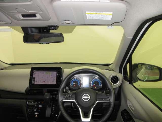 デイズ 660 X アラウンドM 踏み間違え防止 スマートキー イモビライザー バックカメラ レーンキープ アイドリングストップ ドライブレコーダー キーレス フルオートエアコン ナビTV WAB 運転席エアバック PS(10枚目)