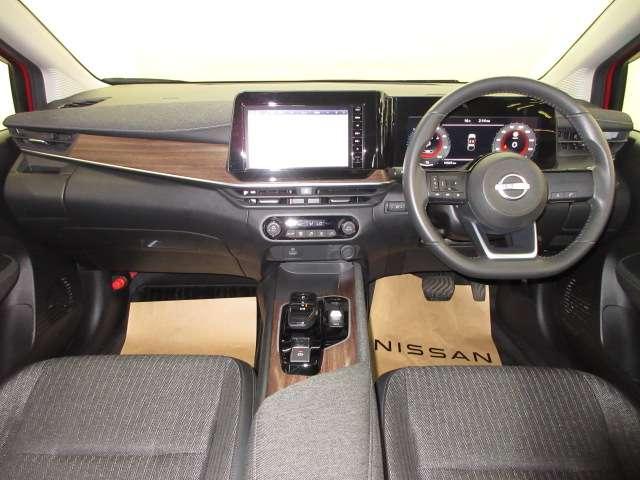 オーラ 1.2 G 自動(被害軽減)ブレーキ LED LKA サイドカメラ ETC ドライブレコーダー カーテンエアバッグ イモビライザー アルミホイール インテリジェントキー パワーウィンドウ フルオートエアコン(4枚目)