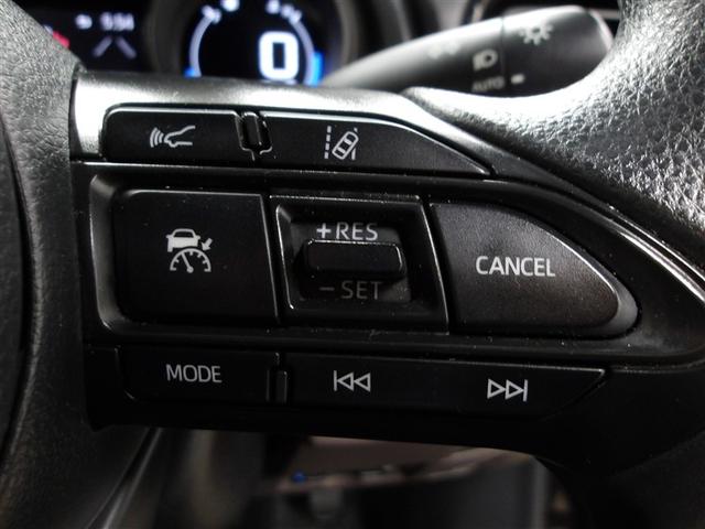 ヤリス ハイブリッドＧ　ＬＥＤライト　フルセグＴＶ　サイドエアバッグ　スマートキ　Ｂモニター　ドライブレコーダー　ＥＴＣ車載器　横滑り防止装置　クルコン　セキュリティアラーム　パワステ　メモリーナビゲーション　キーフリー（8枚目）