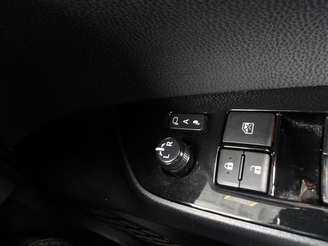 プリウス S DVD視聴可能 LEDヘット 地デジテレビ 盗難防止システム スマキー AC ナビ&TV ドライブレコーダー 横滑り防止システム バックガイドモニター ETC車載器 アルミホイール サイドエアバック(10枚目)