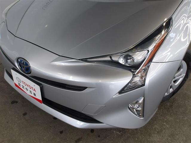 プリウス S DVD視聴可能 LEDヘット 地デジテレビ 盗難防止システム スマキー AC ナビ&TV ドライブレコーダー 横滑り防止システム バックガイドモニター ETC車載器 アルミホイール サイドエアバック(17枚目)