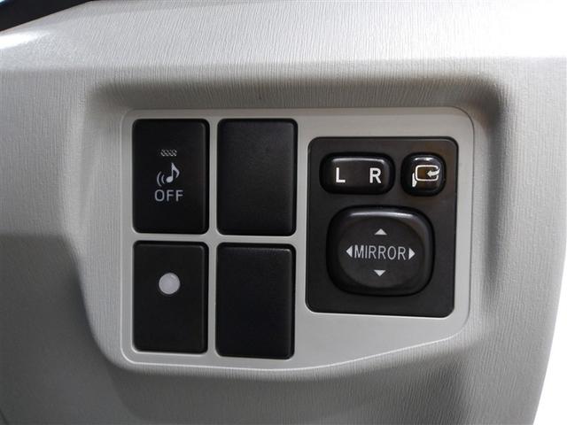 プリウス Ｓ　Ｂモニタ－　フルセグ地デジ　インテリキー　デュアルエアバック　エアＢ　イモビライザー　ＤＶＤ再生可能　ナビＴＶ　ＡＵＴＯエアコン　横スベリ防止　アルミホイール　ＥＴＣ装備　ＡＢＳ　サイドエアバッグ（12枚目）