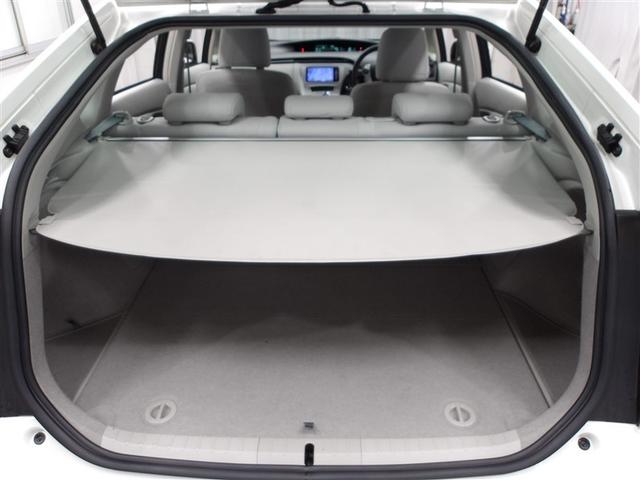 プリウス Ｓ　Ｂモニタ－　フルセグ地デジ　インテリキー　デュアルエアバック　エアＢ　イモビライザー　ＤＶＤ再生可能　ナビＴＶ　ＡＵＴＯエアコン　横スベリ防止　アルミホイール　ＥＴＣ装備　ＡＢＳ　サイドエアバッグ（16枚目）