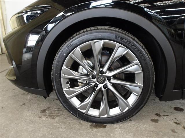 クラウンクロスオーバー Ｇアドバンスド・レザーパッケージ　ＴＳＳ　レザー　フルセグＴＶ　パワーシート　ＬＥＤヘッドライト　クルーズコントロール　Ｂカメラ　オートエアコン　アルミホイル　ワンオーナー　ＥＴＣ付　横滑り防止装置　４ＷＤ　ＴＶ　盗難防止装置　ＡＢＳ（19枚目）