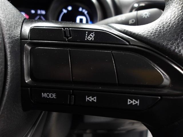 ヤリス Ｇ　バックモニタ－　誤発進抑制機能　ドライブレコーダ　スマートキー　盗難防止装置　横滑り防止機能　キーレス　オートエアコン　メモリーナビ　ＡＢＳ　運転席エアバック　サイドエアバッグ　ナビ　パワーウィンドウ（9枚目）