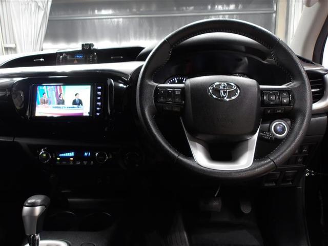 ハイラックス Ｚ　アイドリングＳＴＯＰ　プリクラッシュＳ　キーフリーシステム　フルセグ地デジ　運転席助手席エアバック　バックモニタ　パワーウインドウ　ナビ＆ＴＶ　スマートキー＆プッシュスタート　メモリーナビゲーション（4枚目）
