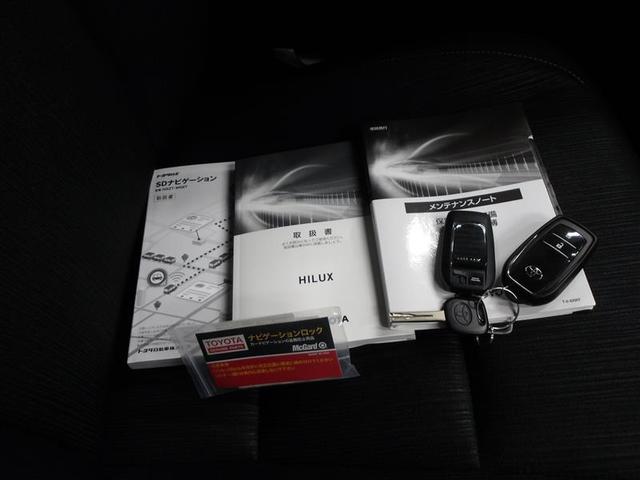 ハイラックス Ｚ　アイドリングＳＴＯＰ　プリクラッシュＳ　キーフリーシステム　フルセグ地デジ　運転席助手席エアバック　バックモニタ　パワーウインドウ　ナビ＆ＴＶ　スマートキー＆プッシュスタート　メモリーナビゲーション（20枚目）