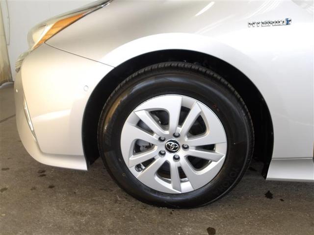 プリウス Sセーフティプラス 衝突回避システム Bモニター ドラレコ付き LEDライト クルコン ETC装備 スマートKEY ナビTV イモビライザー 横滑り防止機能 PW カーテンエアバッグ キーレスエントリー オ-トエアコン(19枚目)