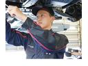 車検 ・最新設備システム(専用台車)の導入と、効率向上で時間短縮! ・当社開発の最新車検システムで早い・安心・納得を実現。 ・磨かれた技術のプロスタッフが最新機器で確実な整備。