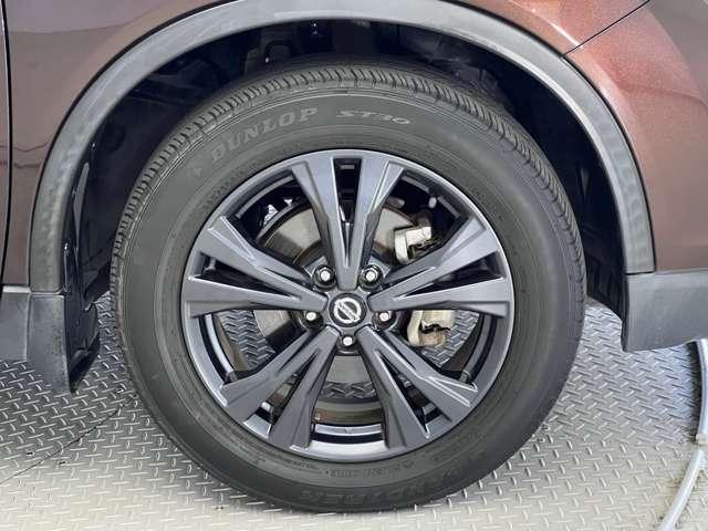 エクストレイル ２．０　２０Ｘｉ　Ｖセレクション　２列車　４ＷＤ　前後ドラレコ　ＥＴＣ　プロパイロット　電動リア　踏み間違い防止　盗難防止　全周囲モニター　オールモード４ＷＤ　ＬＥＤヘッドライト　ＬＤＰ　ｉストップ　レーダークルーズ　ＥＴＣ　１オナ　アルミ　メモリーナビ　スマートキー　ＡＢＳ　オートエアコン（9枚目）
