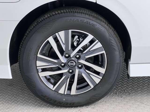 セレナ １．４　ｅ－ＰＯＷＥＲ　ハイウェイスターＶ　後席モニター　両側オートスライド　自動（被害軽減）ブレーキ　ＬＤＰ　追従クルーズ　ＬＥＤランプ　アルミホイール　ドライブレコーダ　ＥＴＣ　記録簿　盗難防止システム　スマートキー　１オナ　オートエアコン　サイドカーテンエアバック（10枚目）