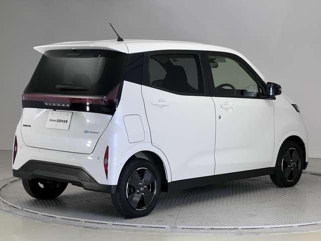 サクラ X ETC ディスプレイオーディオ バックカメラ 運転席エアバック AAC LEDヘッドランプ スマートキー レーンアシスト ETC 盗難防止システム キーレスエントリー ワンオーナー バックモニター パワーステアリング アルミホイール ABS(8枚目)