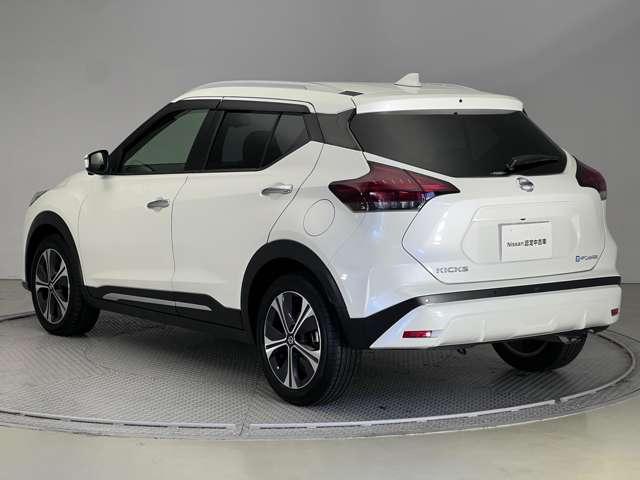 キックス 1.2 X (e-POWER) アラウンドモニター ドラレコ ETC LED ナビ&TV 追従クルコン スマートキー LEDヘッド レーンアシスト パワーステアリング 盗難防止システム ドライブレコーダー ETC 整備記録簿有 メモリーナビ サイドエアバッグ アルミ AAC(6枚目)