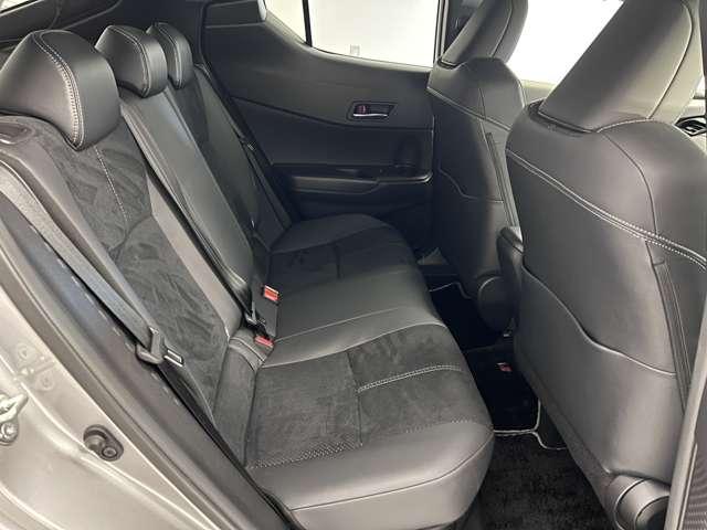 Ｃ－ＨＲ ハイブリッド　１．８　Ｓ　ＧＲ　スポーツ　全周囲カメラ　シートヒーター　クルーズコン　レーンキープ　バックガイドモニター　ＬＥＤヘッドライト　クルコン　スマートキー　オートエアコン　キーレス　エアバッグ　ＡＷ　ＡＢＳ　アイドリングストップ　Ｗエアバッグ　サイドエアバッグ　パワステ（16枚目）