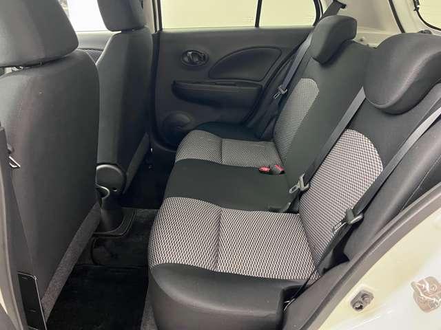 クッション性が高い後席シートでゆったりと座ることができます！