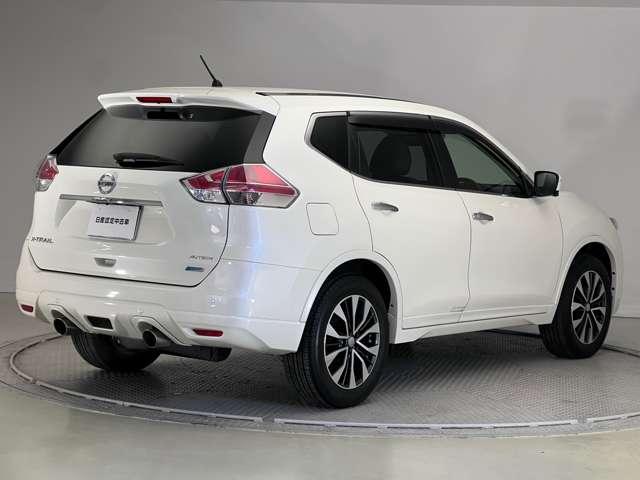 エクストレイル ２．０　モード・プレミア　エマージェンシーブレーキパッケージ　２列車　シートヒーター　ドラレコ　ＥＴＣ　ＬＥＤ　クルコン　ＬＥＤヘッド　オートエアコン　ＥＴＣ　ドラレコ　アラウンドビュー　インテリジェントキー　エマブレ　パワステ　ワンセグ　車線逸脱　Ａストップ（8枚目）