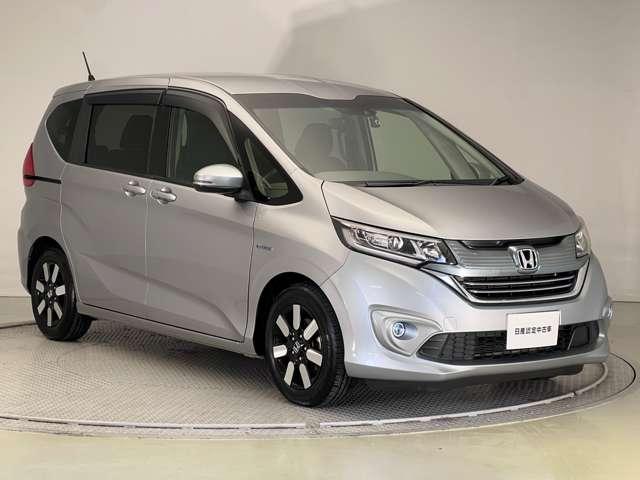 フリードハイブリッド １．５　ハイブリッド　ＥＸ　両側オートスライド　ドラレコ　ＥＴＣ　１オナ　車線逸脱警報装置　アルミホイール　整備記録簿　リヤカメラ　ＬＥＤライト　フルオートエアコン　ＡＢＳ　ドラレコ付　サイドエアバッグ　キーフリー　アイドリングストップ　ナビ＆ＴＶ　パワーウィンドウ（10枚目）
