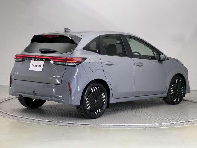 オーラ １．２　Ｇ　パワーシート　アラウンドモニター　ＥＴＣ　自動（被害軽減）ブレーキ　ＬＥＤ　ＬＫＡ　ＥＴＣ　ドライブレコーダー　カーテンエアバッグ　イモビライザー　アルミホイール　禁煙　インテリジェントキー　パワーウィンドウ　ワンオーナー　フルオートエアコン（8枚目）