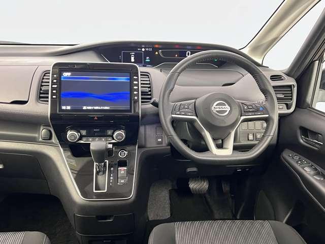 セレナ 2.0 ハイウェイスター V 後席モニター バックモニター LED 1オナ アルミ 衝突被害軽減 LDP エアバッグ 両側オートスライドドア LEDライト インテリジェントキー 点検記録簿 メモリーナビ アダプティブクルーズコントロール アイドリングストップ ナビTV(4枚目)