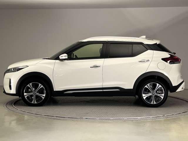 キックス 1.2 X (e-POWER) ドラレコ ETC プロパイロット 全周囲カメラ ナビ&TV ワンオ-ナ-車 追従クルコン スマートキー LEDヘッド レーンアシスト パワーステアリング 盗難防止システム ドライブレコーダー ETC 整備記録簿有 メモリーナビ サイドエアバッグ(3枚目)