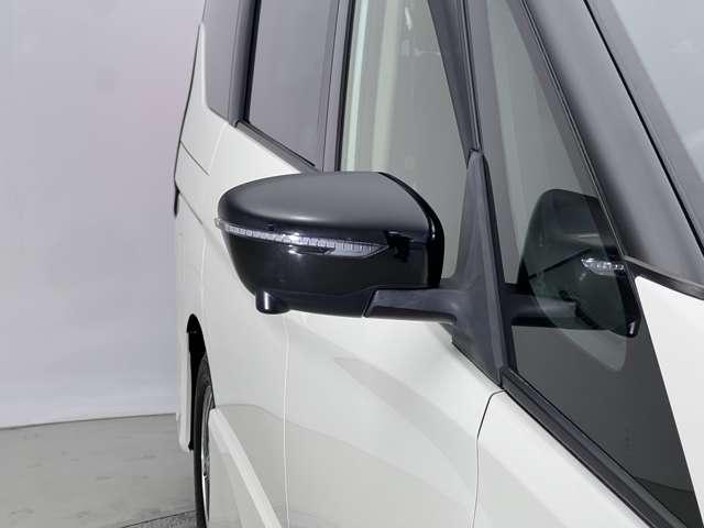 セレナ 1.2 e-POWER ハイウェイスター V 両側オートスライド ドラレコ ETC LED 360°カメラ エマジェンシーブレーキ 1オナ スマキー LED レーンアシスト 点検記録簿付 ETC ドラレコ Aストップ イモビ フルオートエアコン アルミホイール エアバック メモリーナビ(13枚目)