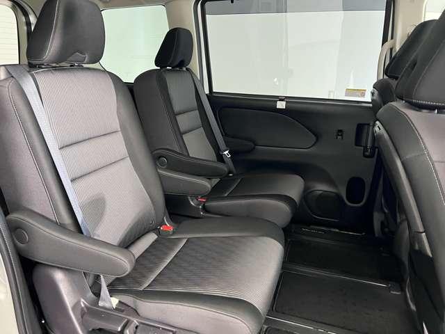 セレナ 1.2 e-POWER ハイウェイスター V 両側オートスライド ドラレコ ETC LED 360°カメラ エマジェンシーブレーキ 1オナ スマキー LED レーンアシスト 点検記録簿付 ETC ドラレコ Aストップ イモビ フルオートエアコン アルミホイール エアバック メモリーナビ(16枚目)