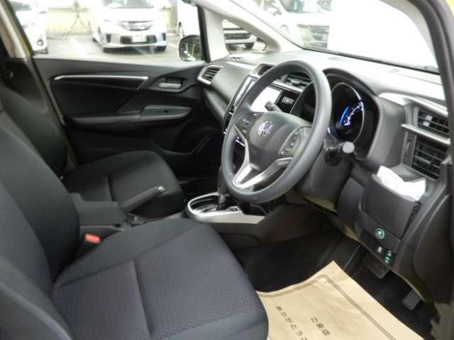 13G・L ホンダセンシング 衝突被害軽減ブレーキサポート メモリーナビ バックカメラ フルセグTV LEDヘッドライト エンジンプッシュスタート スマートキー(10枚目)