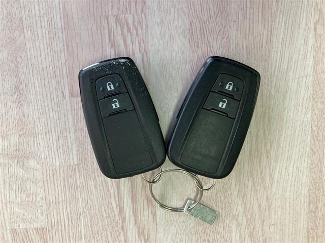 C-HR S ワンオーナー 記録簿 衝突被害軽減システム アイドリングストップ 横滑り防止機能 バックカメラ スマートキー キーレス ETC オートクルーズコントロール LEDヘッドランプ アルミホイール(22枚目)