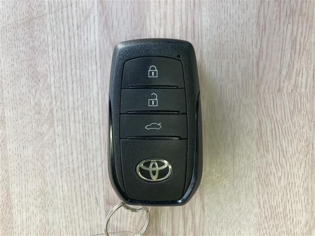 クラウンクロスオーバー ＲＳアドバンスド　展示・試乗車　ワンオーナー　記録簿　衝突被害軽減システム　アイドリングストップ　横滑り防止機能　メモリーナビ　フルセグ　ミュージックプレイヤー接続可　バックカメラ　革シート　スマートキー　キーレス（22枚目）